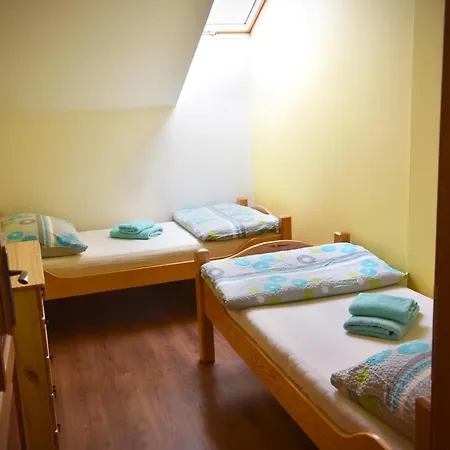 Apartman Restaurace 16 Horka u Stare Paky Exterior photo